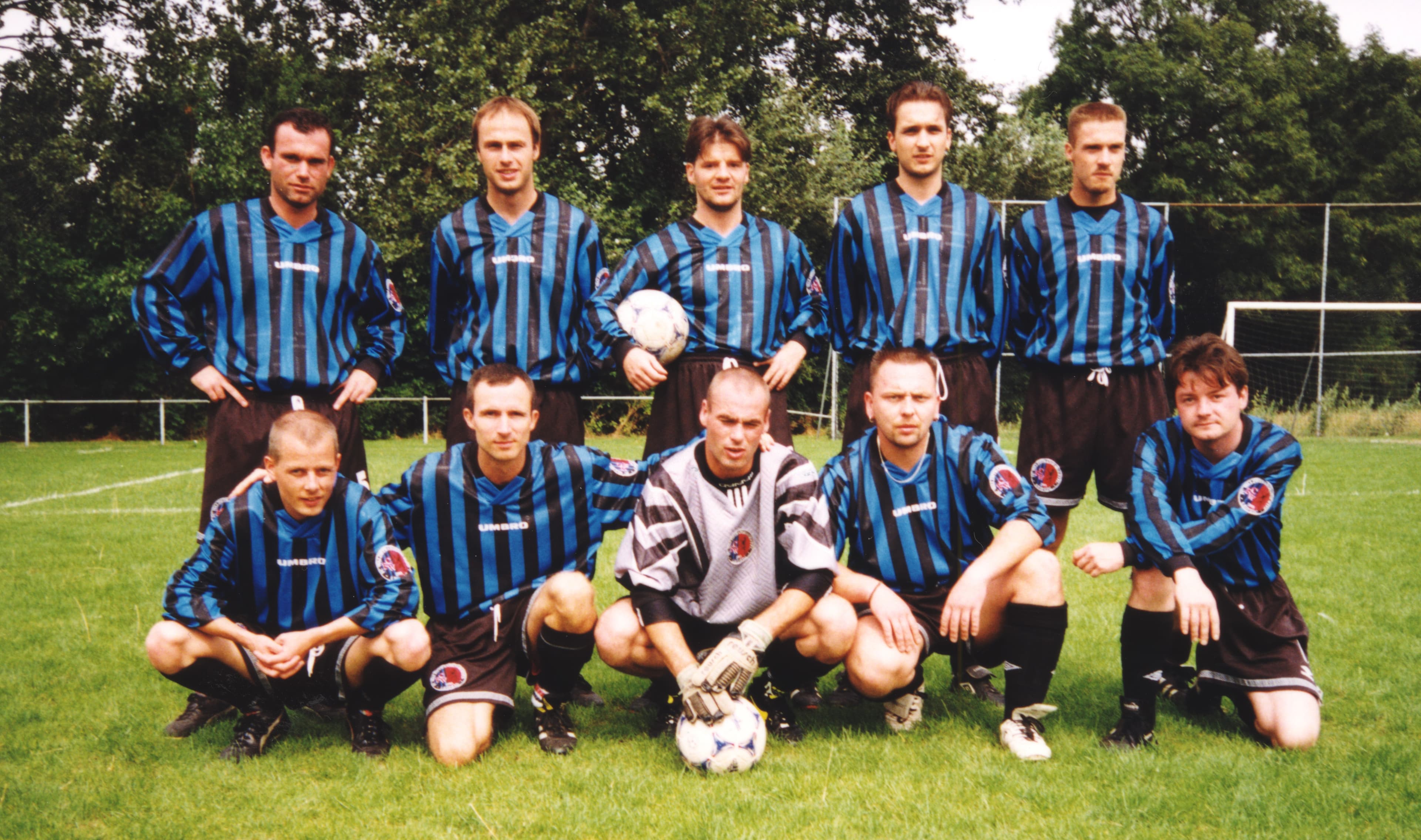 FC Waldstraßenviertel Mannschaftsfoto 19