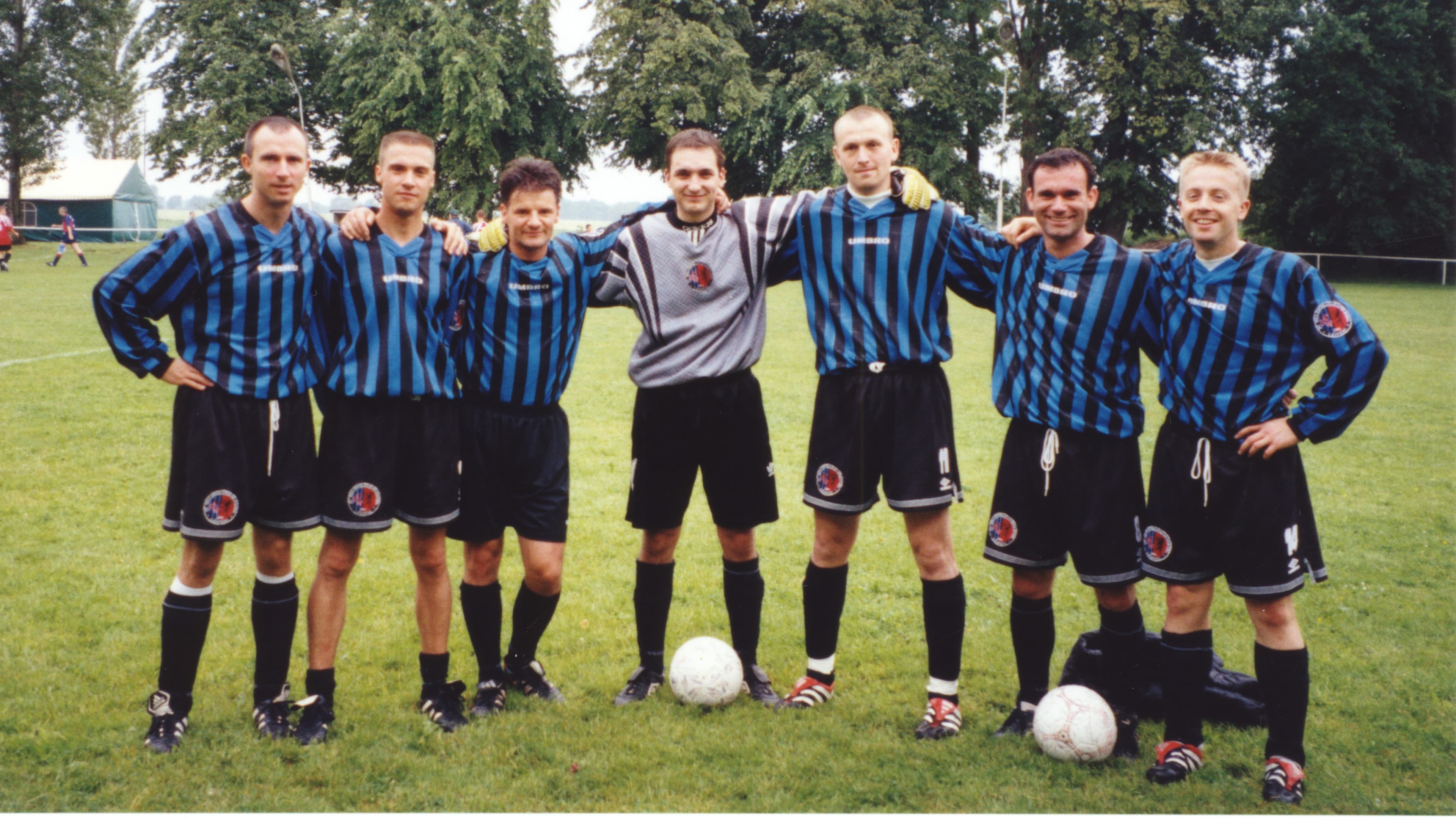 FC Waldstraßenviertel Mannschaftsfoto 24